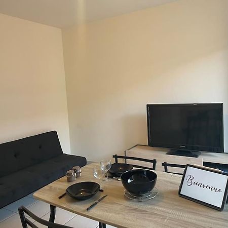 Appartement 2 Pieces Frejus Bagian luar foto